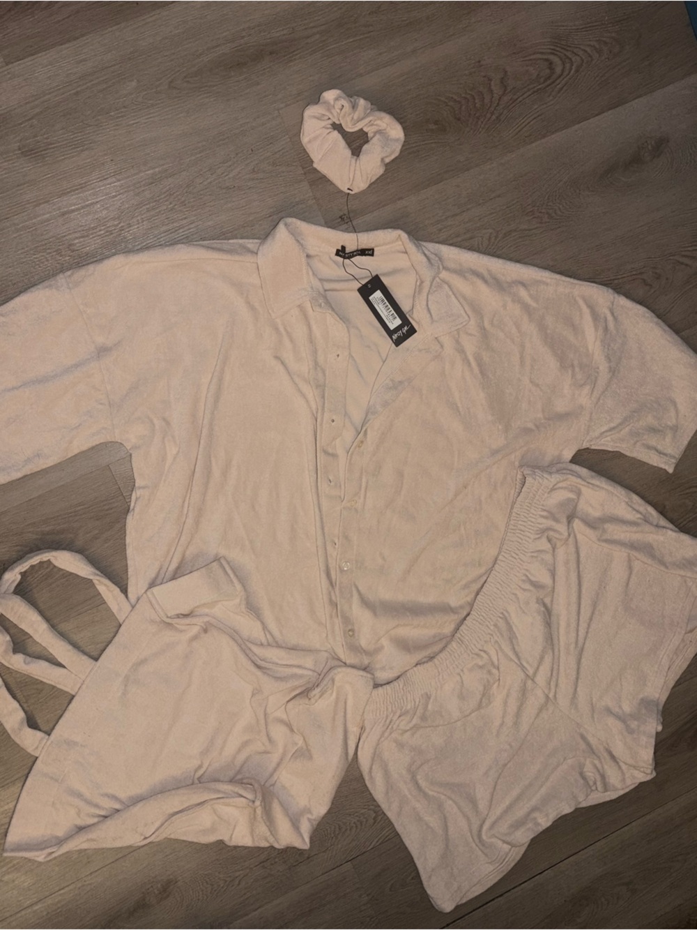 Nasty Gal Light Tan 4 pc Terry Cloth Beach Set with Scrunchie